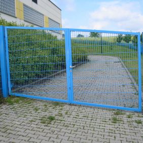 Zur Seite 